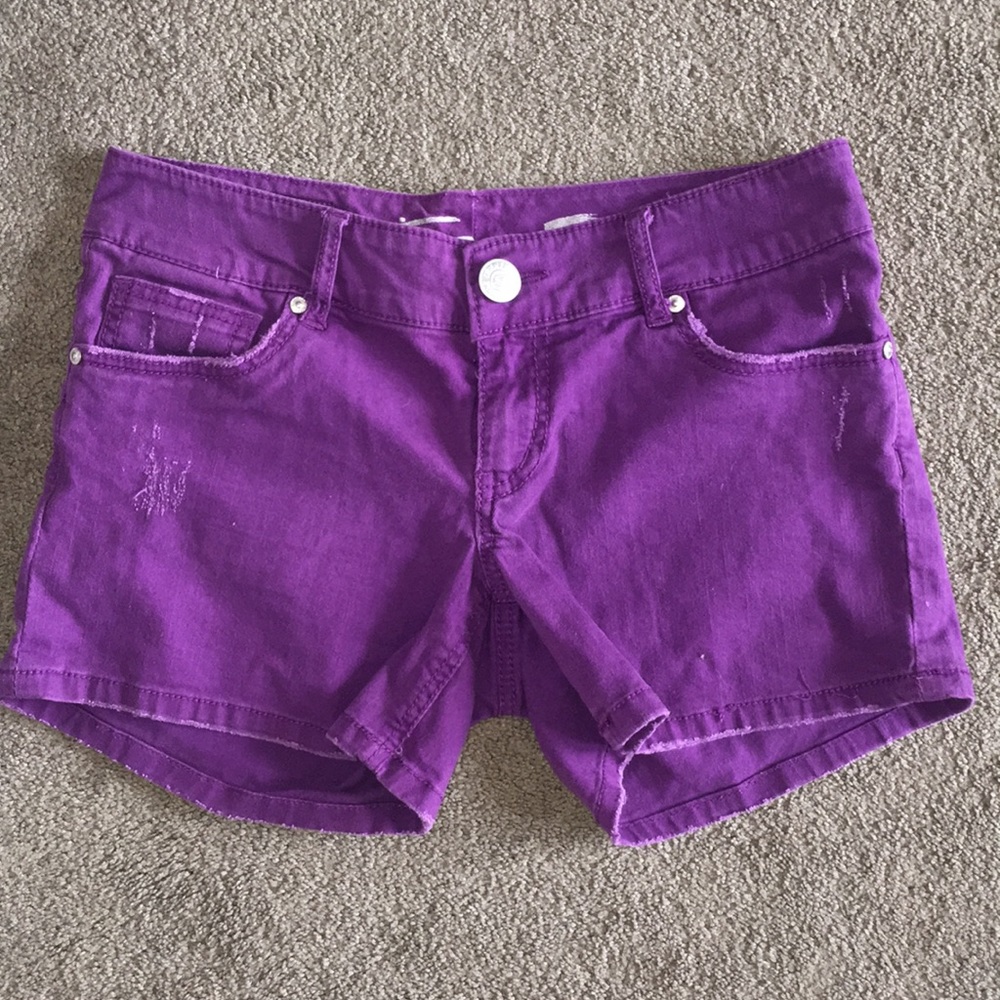 Seven7 denim shorts.  Purple size 6.